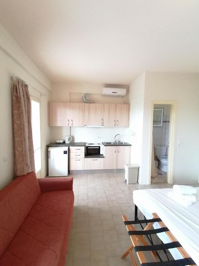 Orizontas Studios & Apartments Svoronata Buitenkant foto