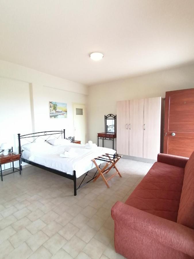 Orizontas Studios & Apartments Svoronata Buitenkant foto